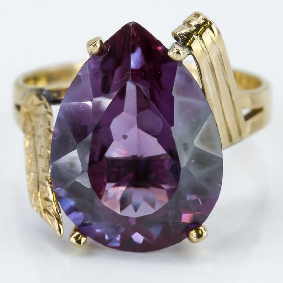 Vintage 12k Yellow Gold Simulated Amethyst Birthstone Ring